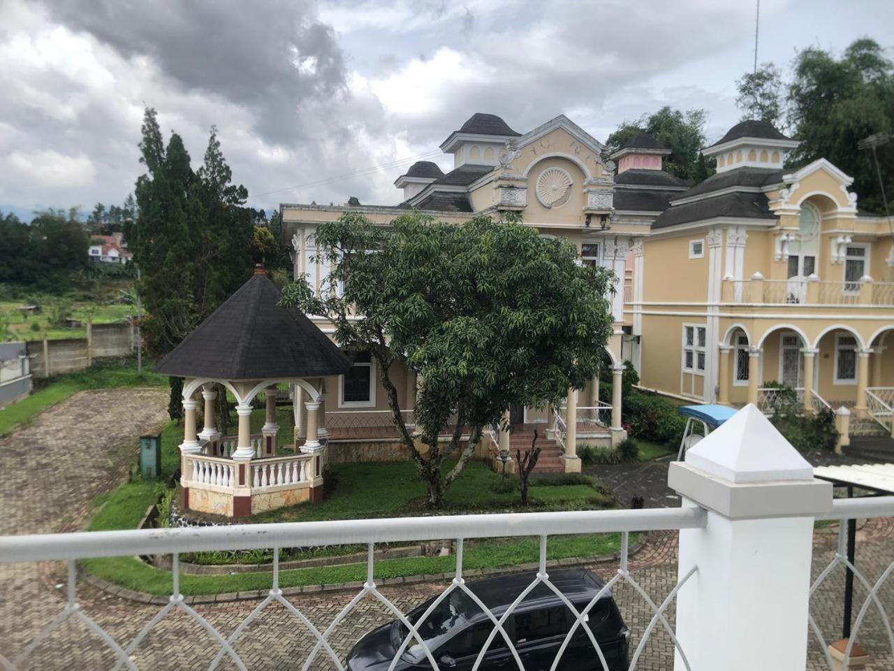 Eton Asia Villas-Kota Bunga Puncak Eksteriør bilde